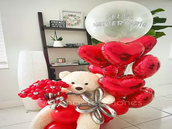Anniversary balloon bouquets in Miami — photo 8
