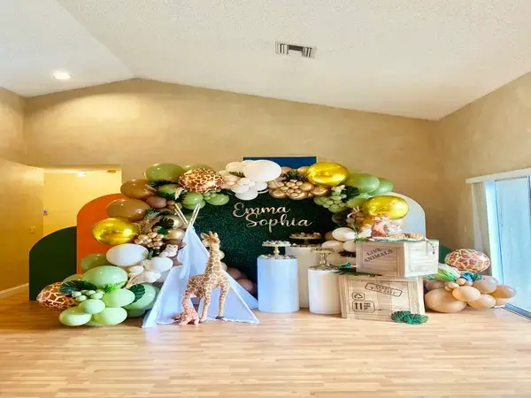 Baby Shower balloon decorations in Miami — photo 21
