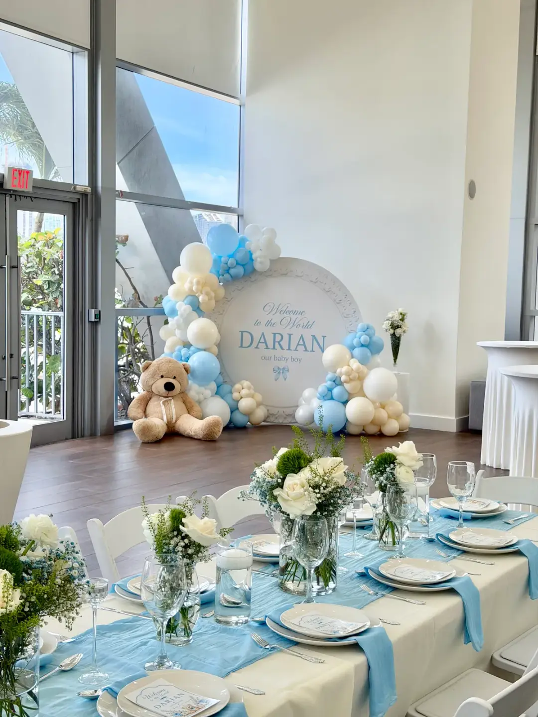 Baby Shower balloon decorations in Miami — photo 3