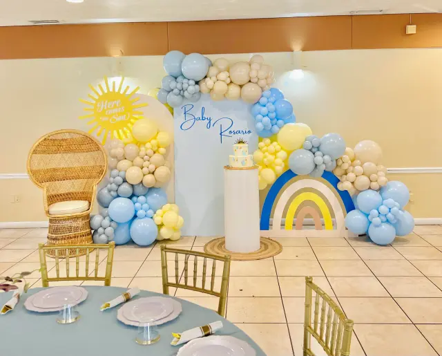 Baby Shower balloon decorations in Miami