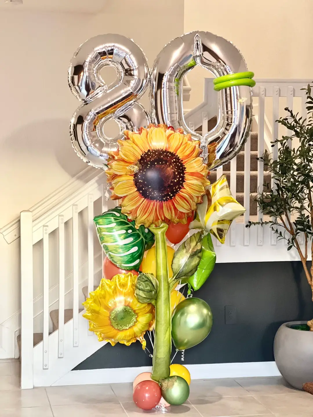 Birthday balloon bouquets in Miami — photo 1