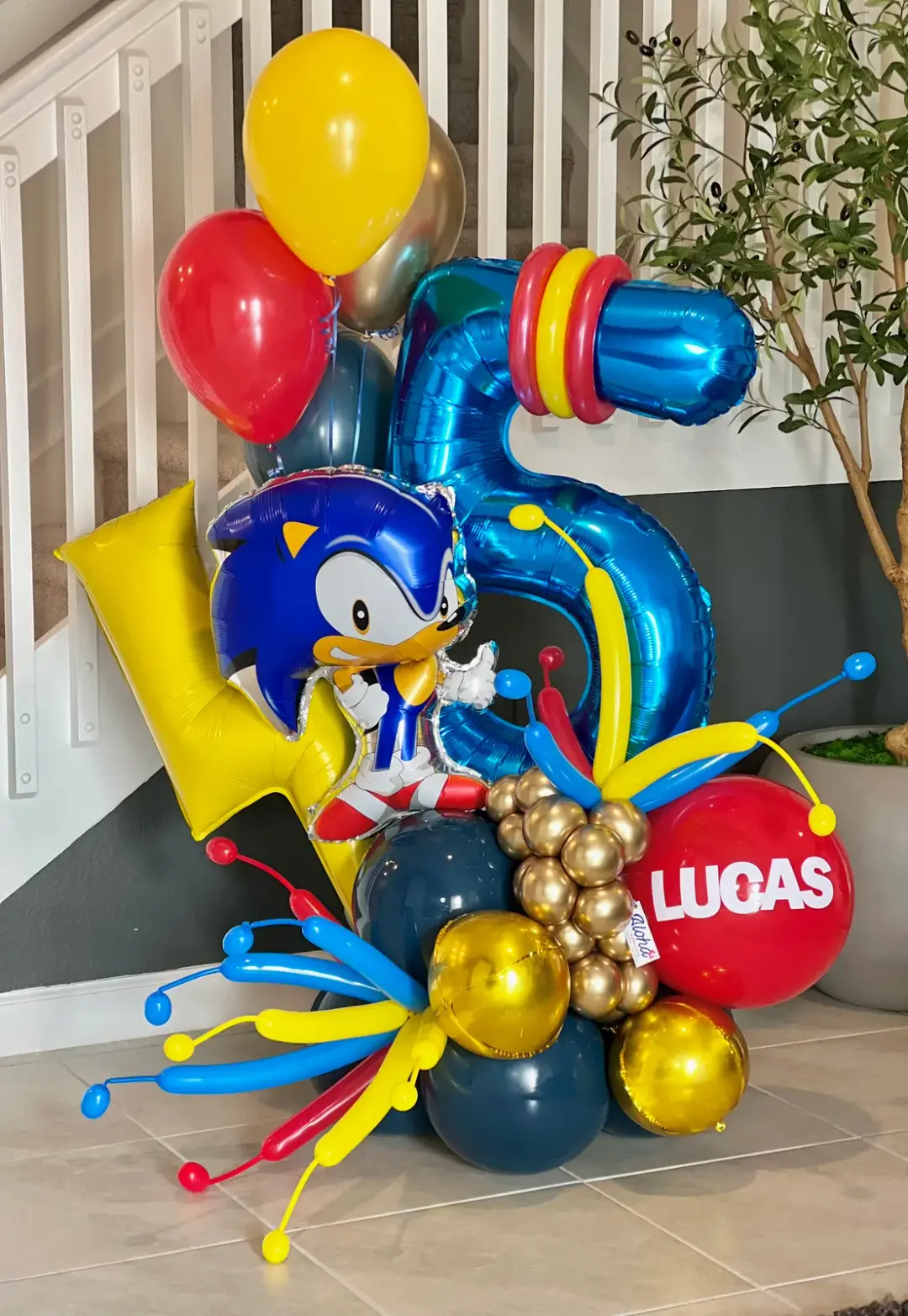 Birthday balloon bouquets in Miami — photo 2