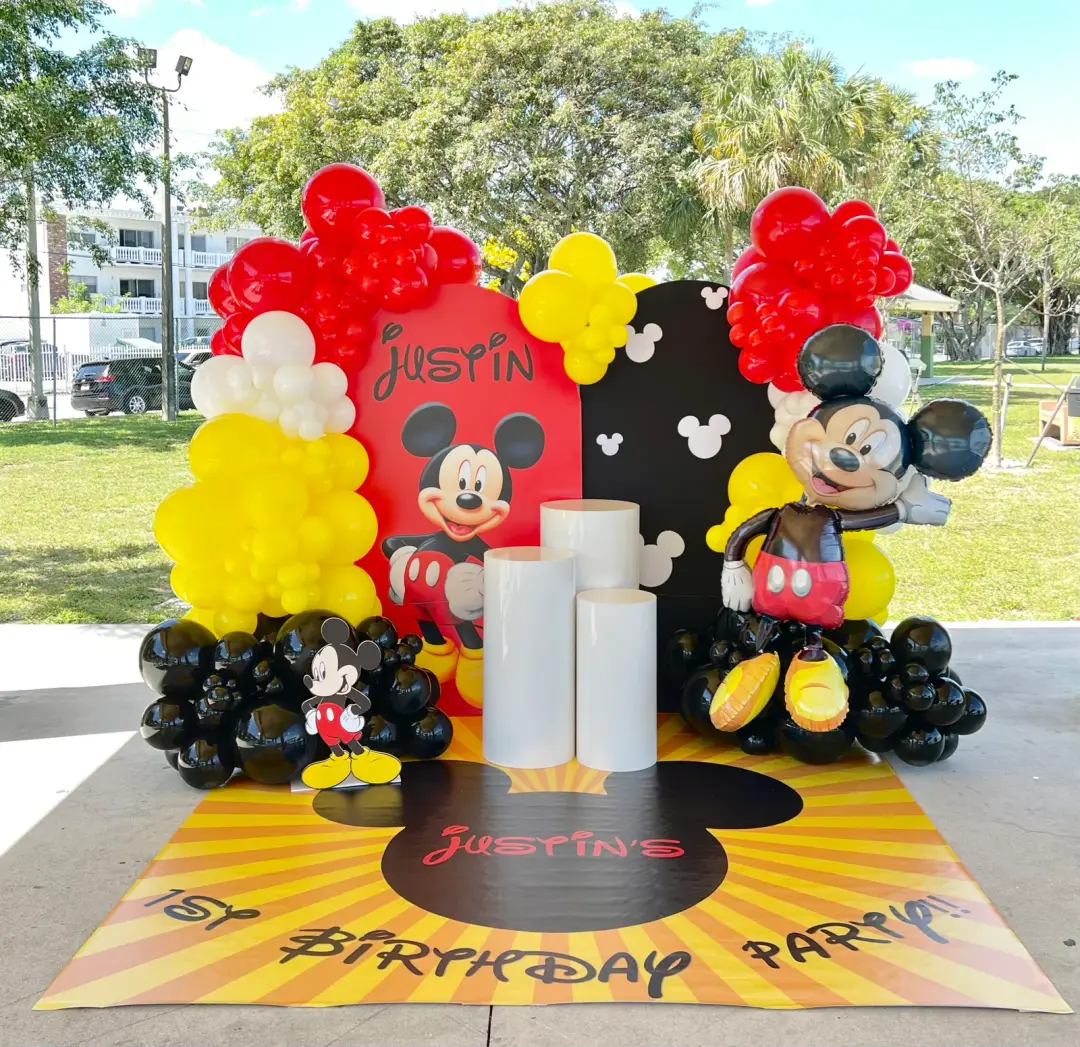 Birthday balloon decorations in Miami — photo 22