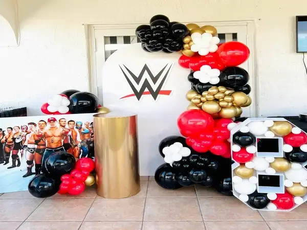 Birthday balloon decorations in Miami — photo 31