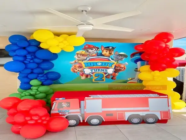 Birthday balloon decorations in Miami — photo 43