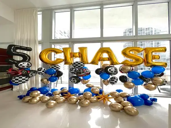 Birthday balloon bouquets in Miami — photo 8
