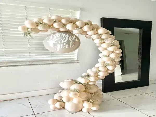 Gender Reveal balloon bouquets in Miami — photo 1