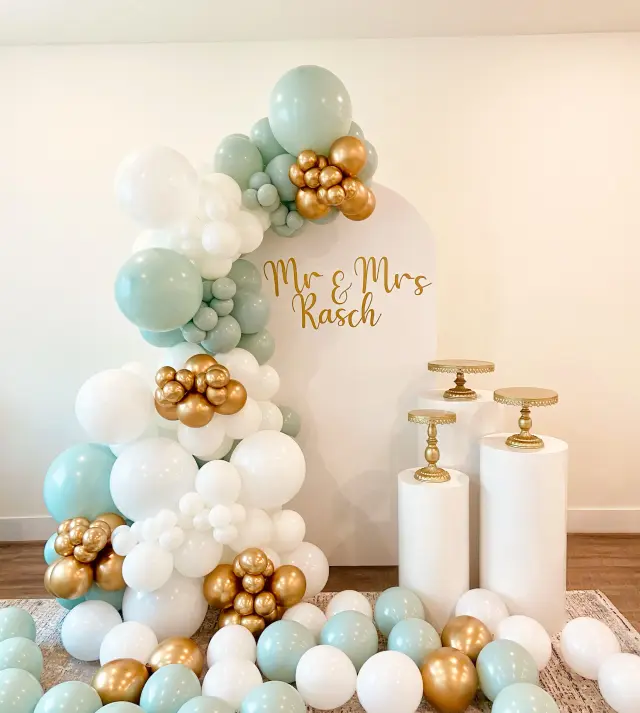 Wedding balloon decorations in Miami